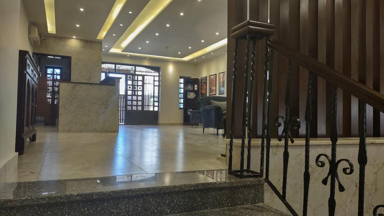 Black Iris Hotel Madaba Exterior foto